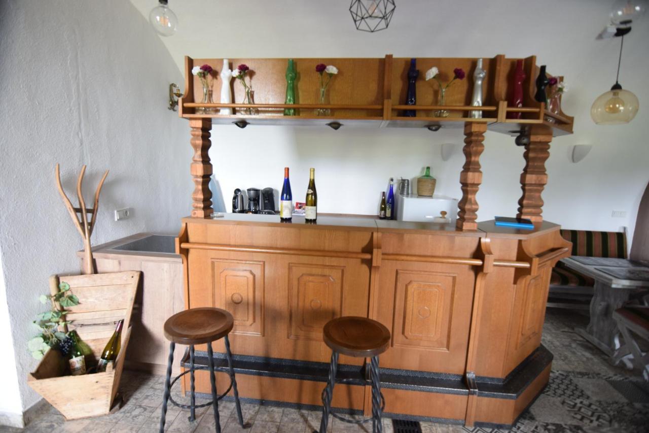 The Wine Cellar In The Old Gemeinde House Brauneberg Exterior foto