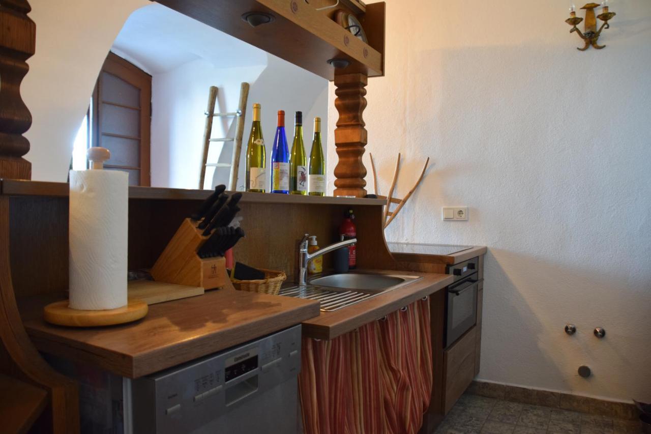 The Wine Cellar In The Old Gemeinde House Brauneberg Exterior foto
